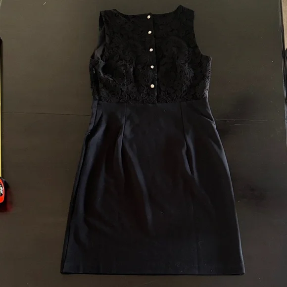 Nicole Miller Black Lace Midi Dress - Picture 5 of 5